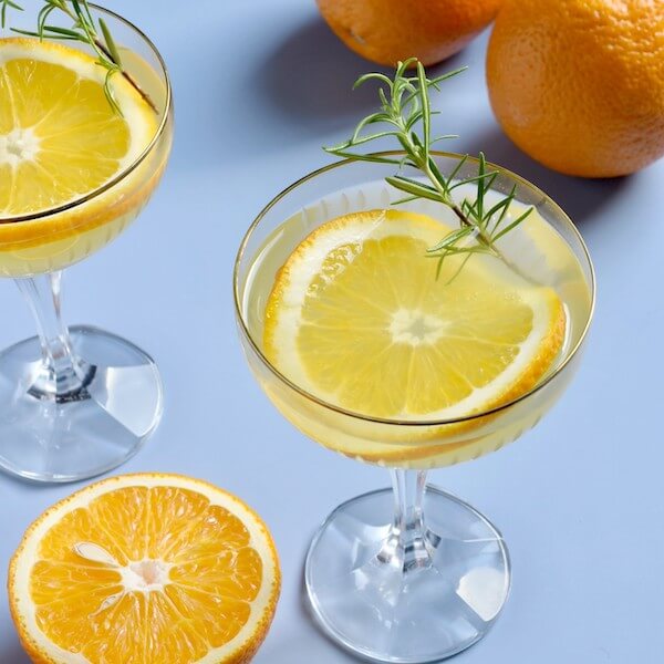 orange-summer-food-and-drink-drink-cocktail-alcoholic-beverage-drinks-background-alcoholic-drink_t20_YNArLj